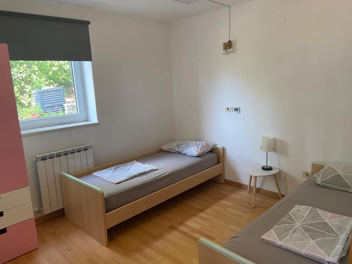 Apartment Rubin ไพราน ภายนอก รูปภาพ